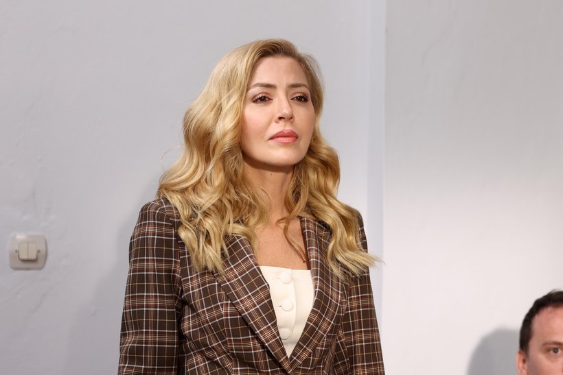 Nebahat, Akif’ten boşanmıyor!