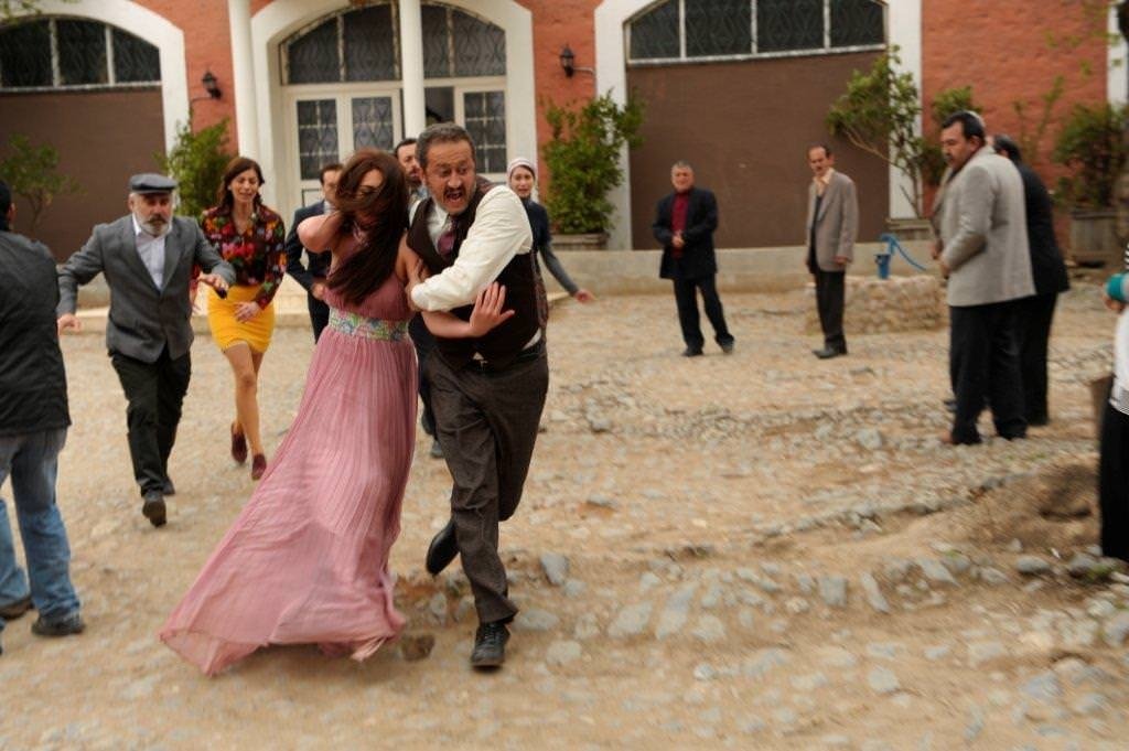 Tozlu Yollar 6.bölüm fotoğrafları