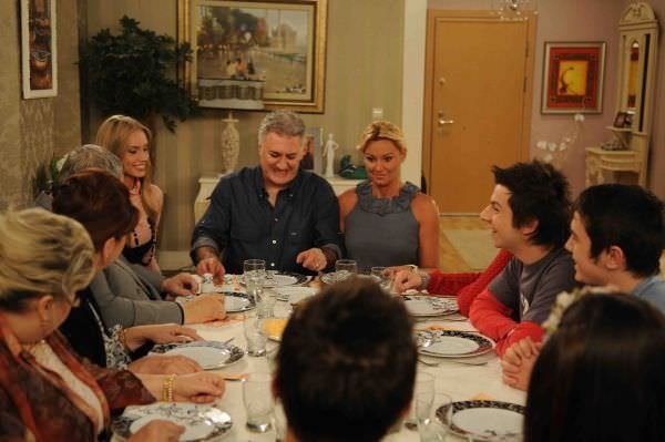 Çocuklar Duymasın (Bayram Özel)