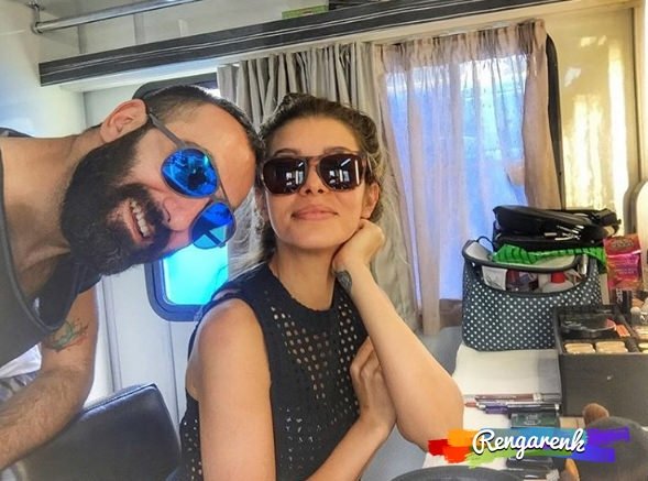 Rengarenk setinde neler oluyor?