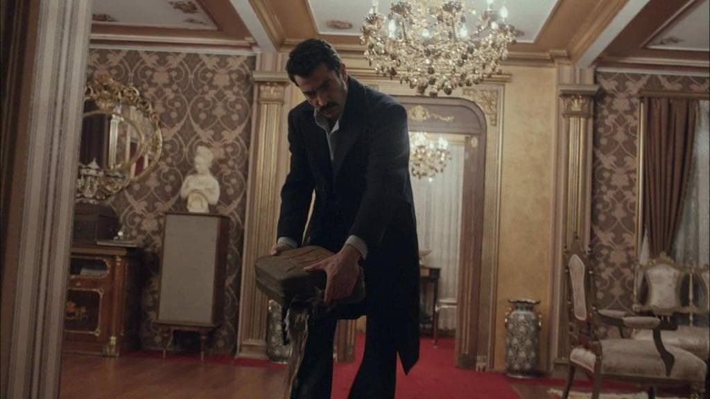 Mahir nasıl ateşe verdi. Karadayı 92. Bölüm fotogaleri