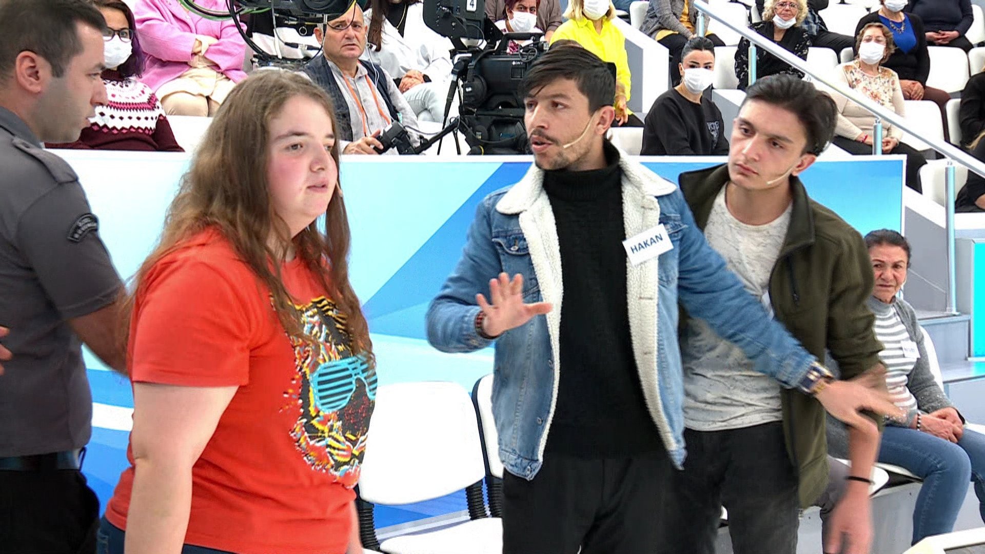 Böyle açıklama görülmedi. "Çok dersim var bitiremem, evleneceğim"  diyen Şahinde Karakılıç evine dönecek mi?