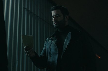 Zeynep Senin Kardeşin Ali!