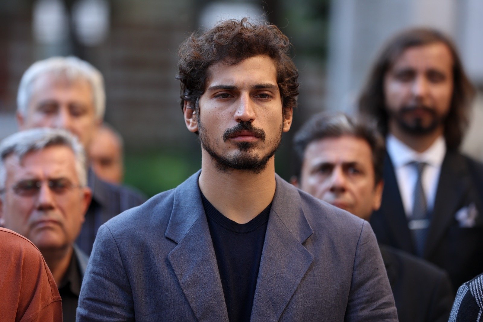 кадр из сериала "Долг жизни"