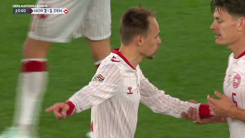 Norveç: 2 - Danimarka: 1 Gol: Damsgaard Dk. 25