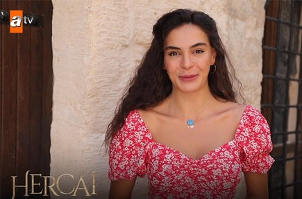 Hercai’nin Reyyan’ı Ebru Şahin’den özel mesaj