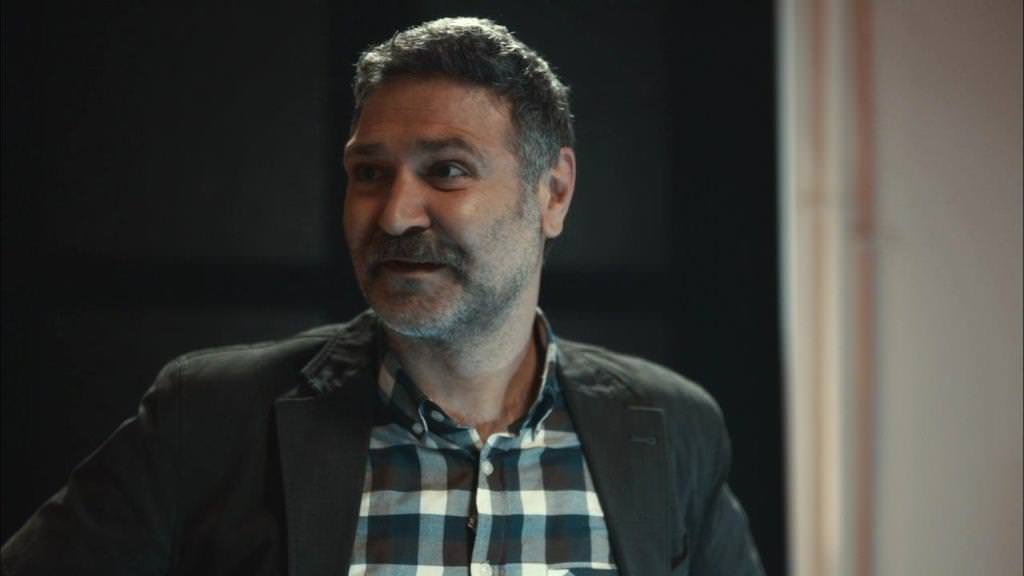 Detaylarda Kara Para Aşk