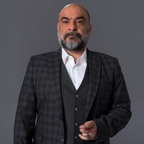 Yıldızlar Bana Uzak | Kadro | Orhan Varnalı