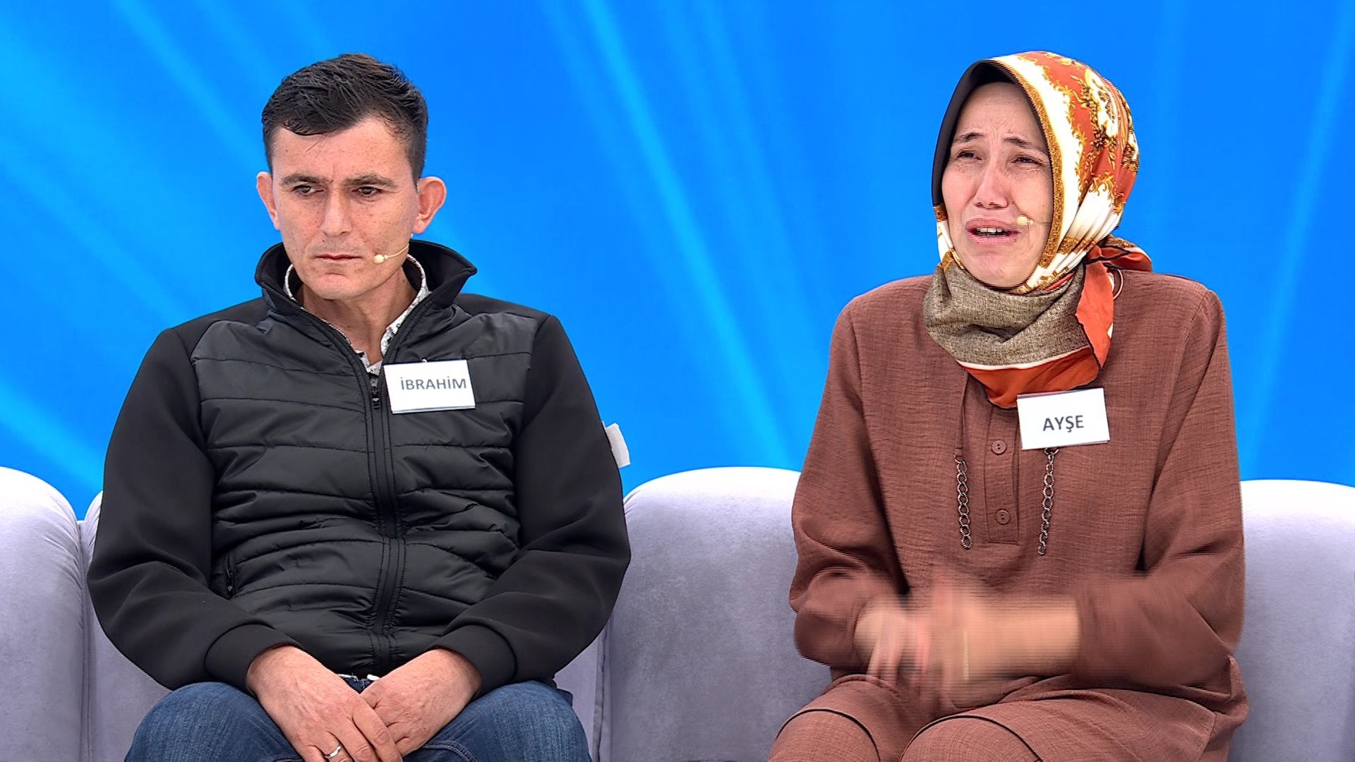  17 yaşındaki kayıp Fatma Acar'ın ailesi Müge Anlı'da gözyaşı döküyor! 