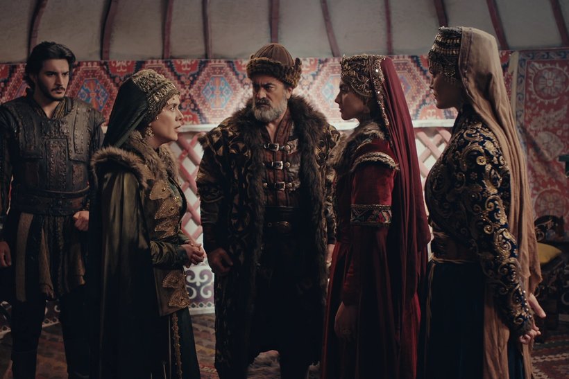 Bala Hatun ve Melike Hatun yüzleşti