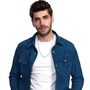 Vermem Seni Ellere | Kadro | Mehmet