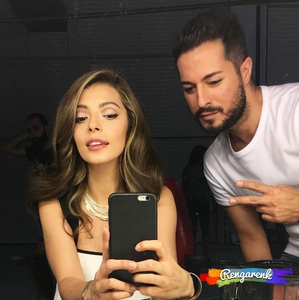 Rengarenk setinde neler oluyor?