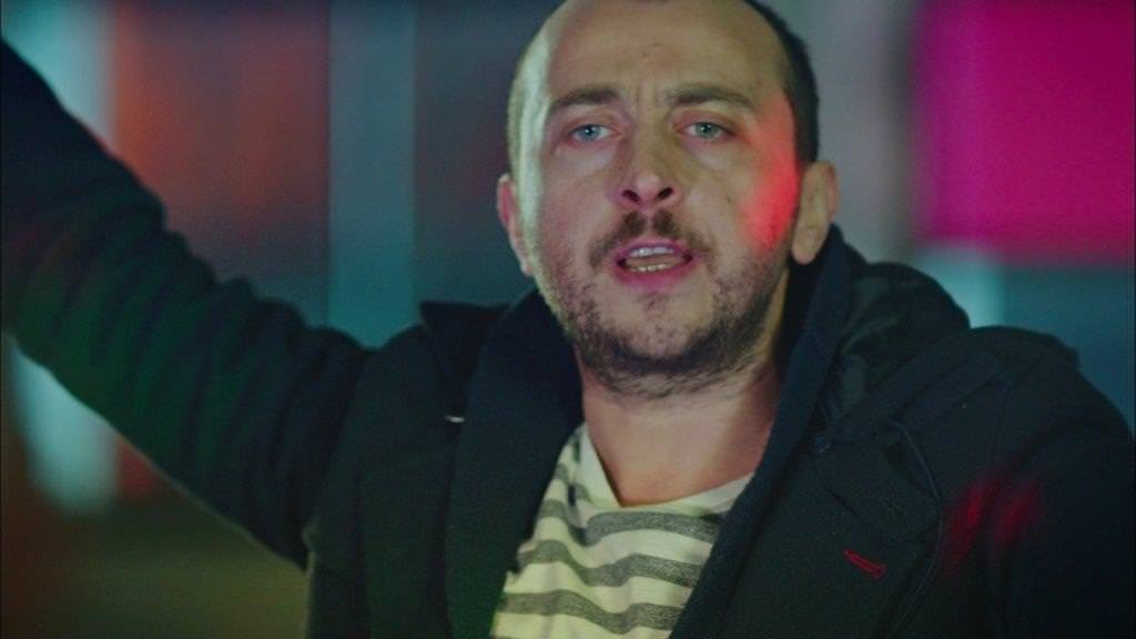 Mutlu Ol Yeter 1. Bölüm replik galerisi