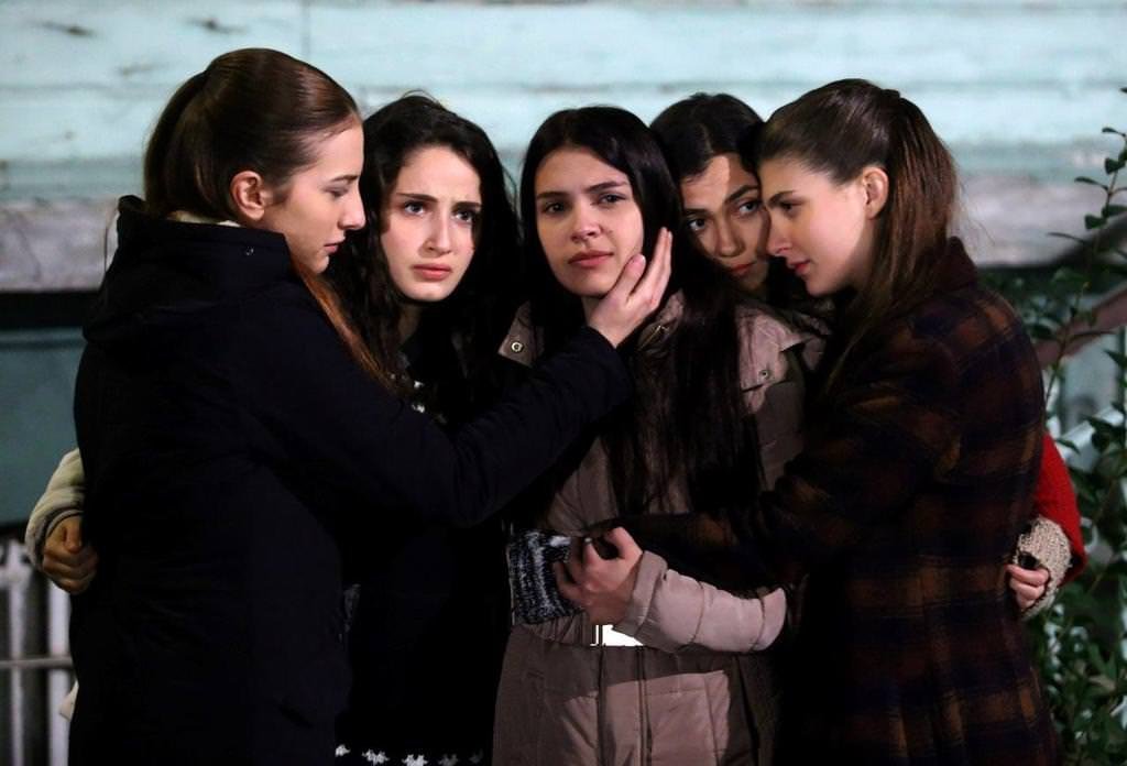 Tuzağa düşüyor... 21. bölüm fotogaleri