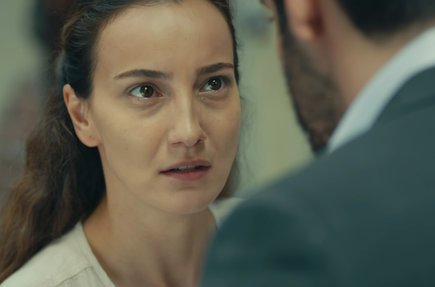 Gerçekten hastasın sen!