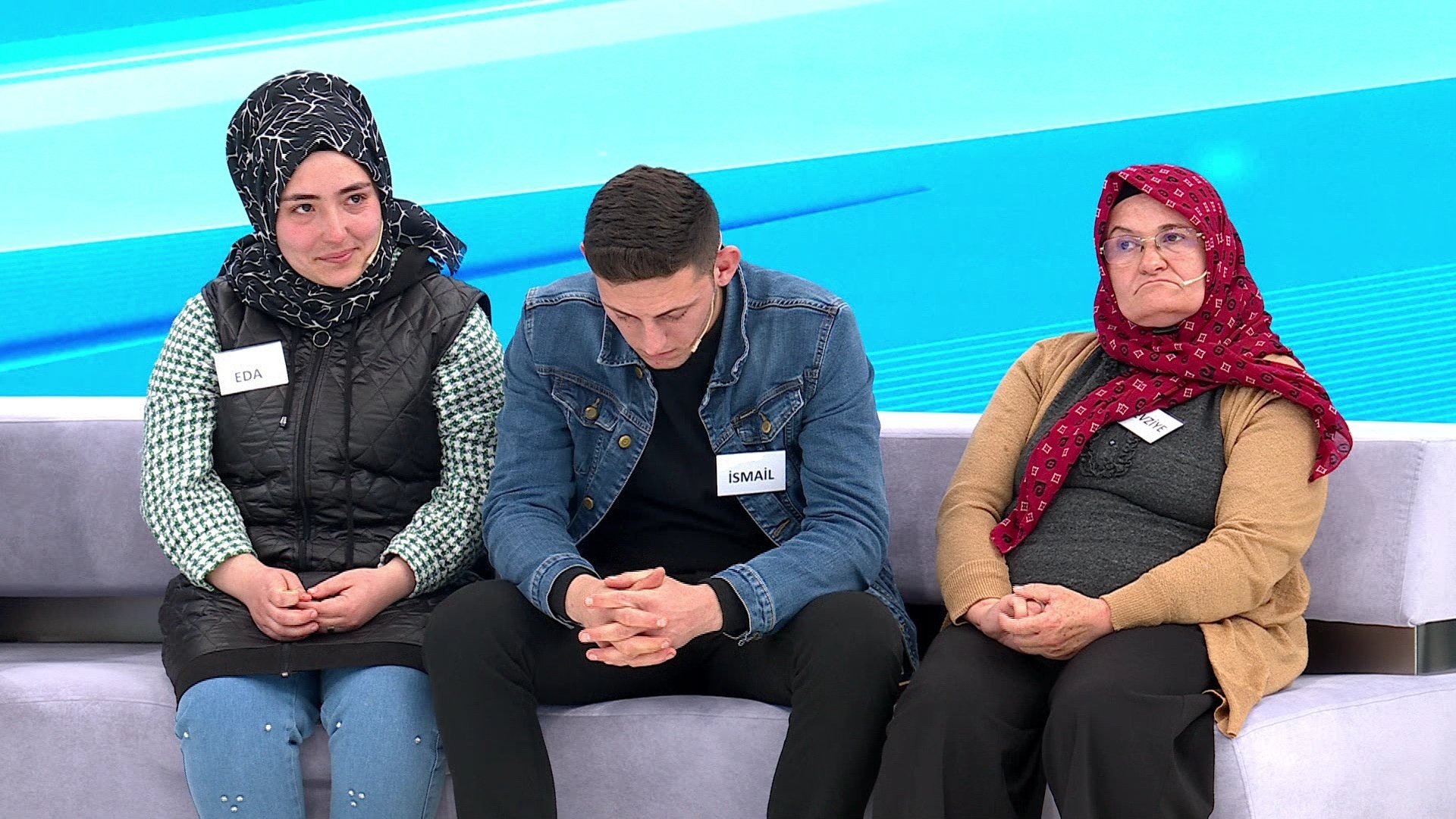 Kaçak gelin Müge Anlı ile kucaklaştı