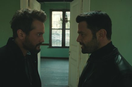 Erniko benim oğlumu öldürdü!