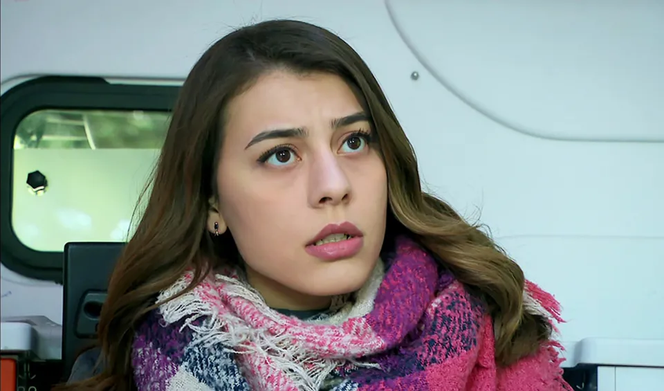 Bora, Zeynep’i kaçırıyor!