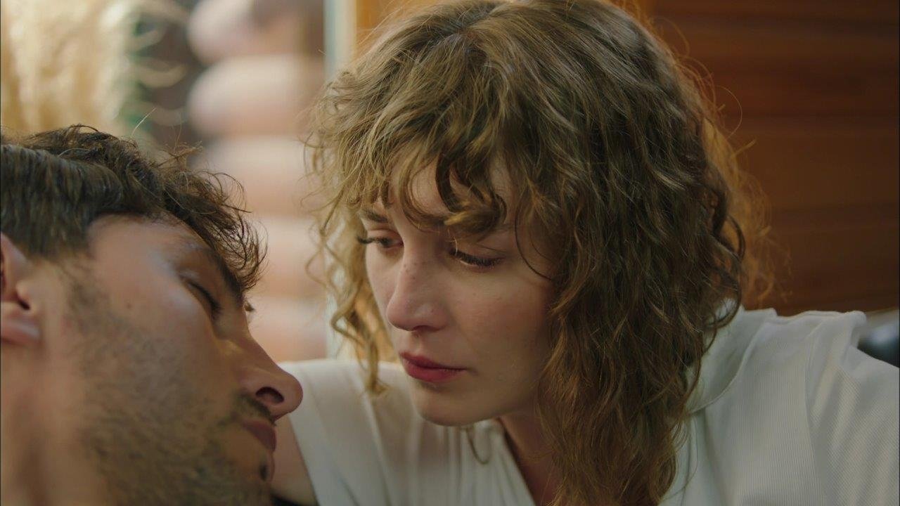 “Kazıyorum aklıma, ruhuma, kalbime unutmamak için.”