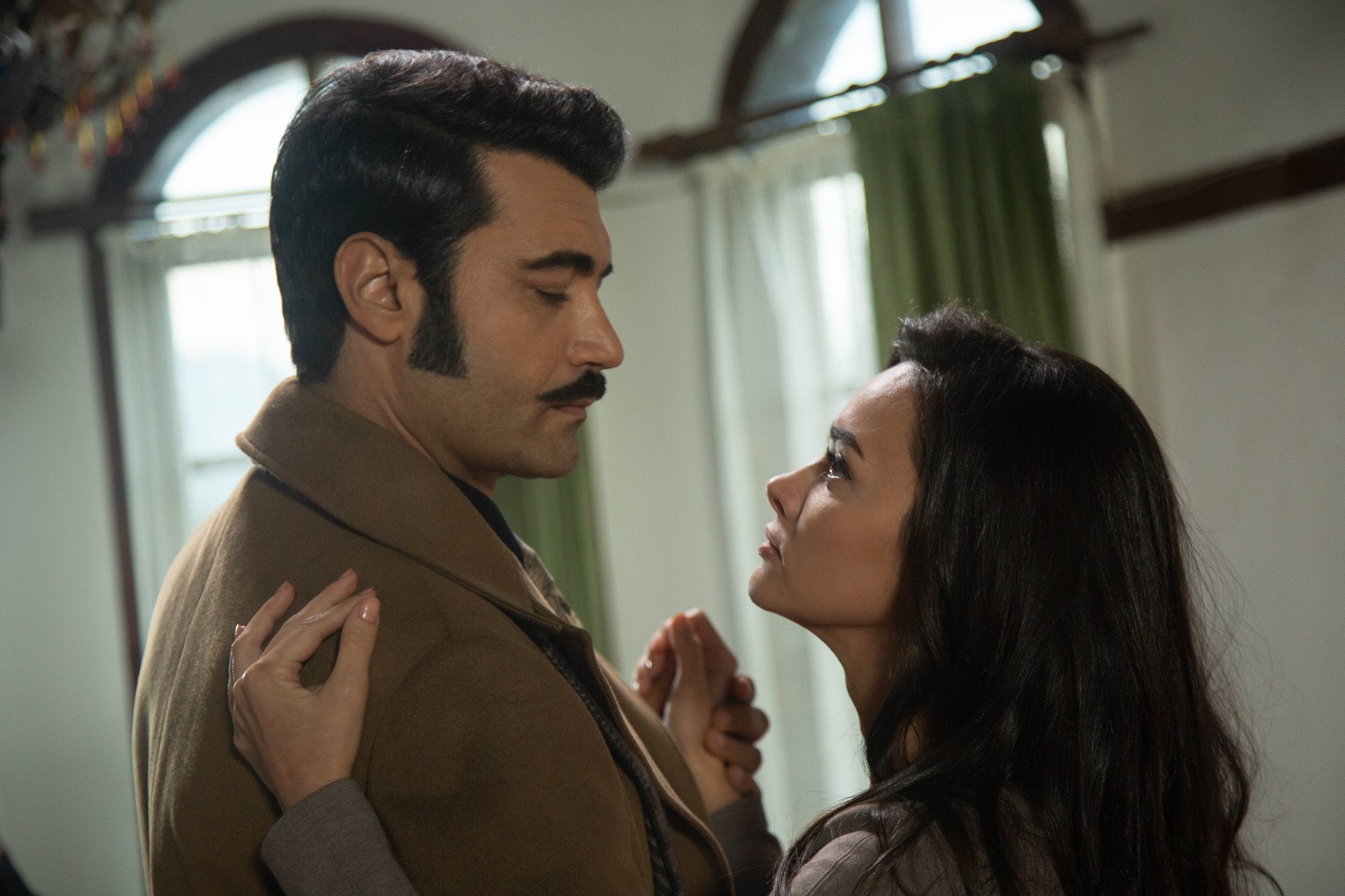 Züleyha ve Demir Yaman aşkı nasıl başladı?