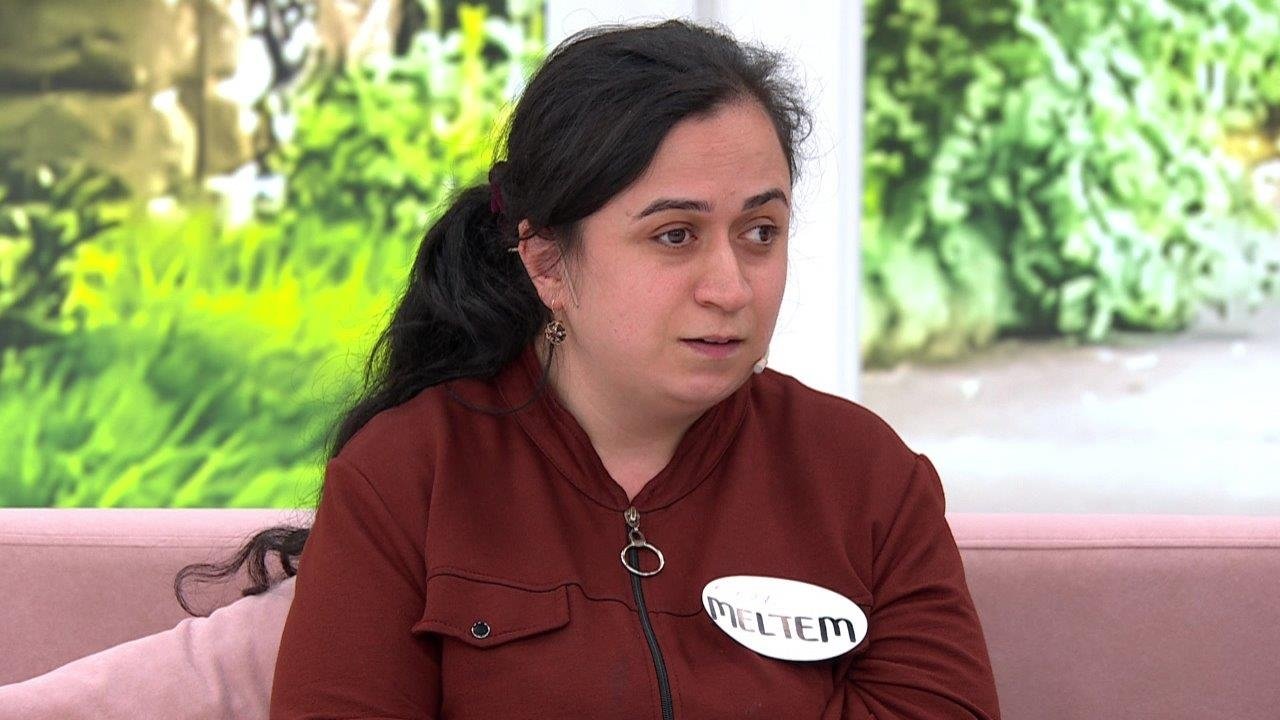 Esra Erol'da engelli kızına böyle seslendi: ''5 bileziği geri ver!''