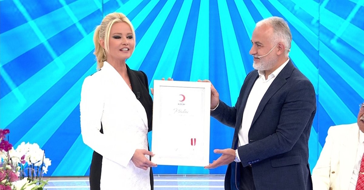 muge-anli-ile-tatli-sert