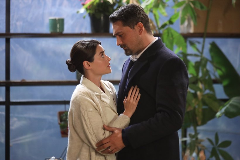 Aynadaki Yabancı’da taşlar yerinden oynuyor!