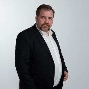 Başım Belada | Kadro | Timur