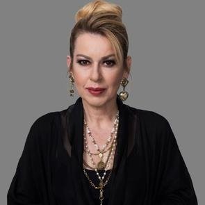 İpek Tuzcuoğlu  kimdir? İpek Tuzcuoğlu  Biyografisi