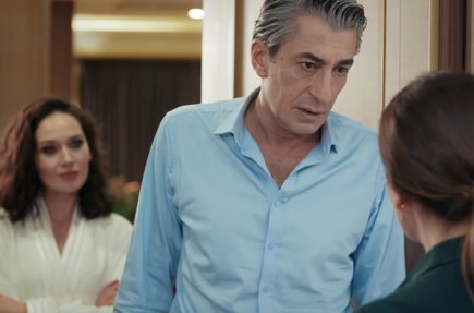 Hiçbir şey göründüğü gibi değil!