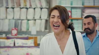 Canan’ın kartını patlatan çeyiz alışverişi