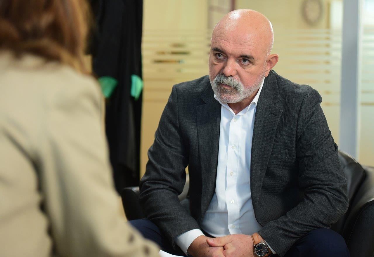 Aldatmak birinciliği kaptırmıyor