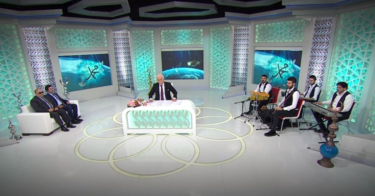 nihat-hatipoglu-ile-dosta-dogru