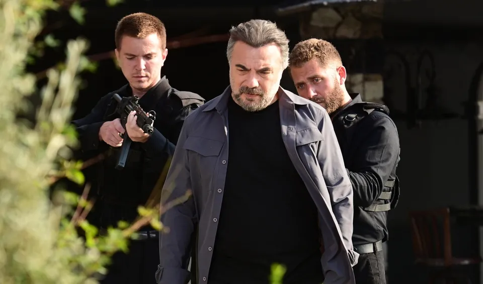 Ben Bu Cihana Sığmazam