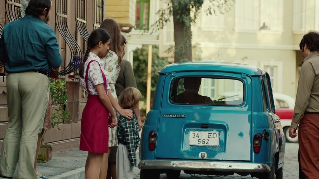 Karadayı'nın Unutulmaz Klasik Otomobilleri