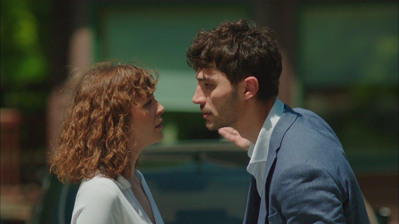 “Kazıyorum aklıma, ruhuma, kalbime unutmamak için.”