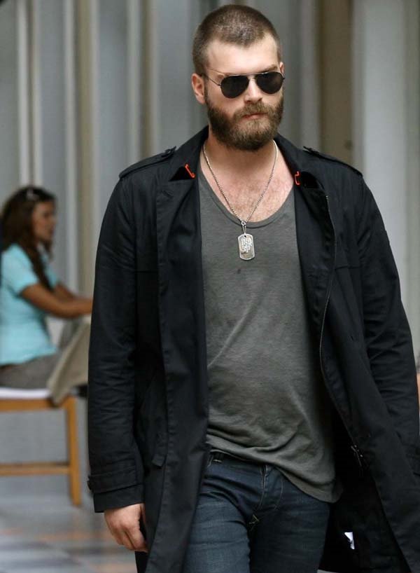 Sekiz (Kıvanç Tatlıtuğ)