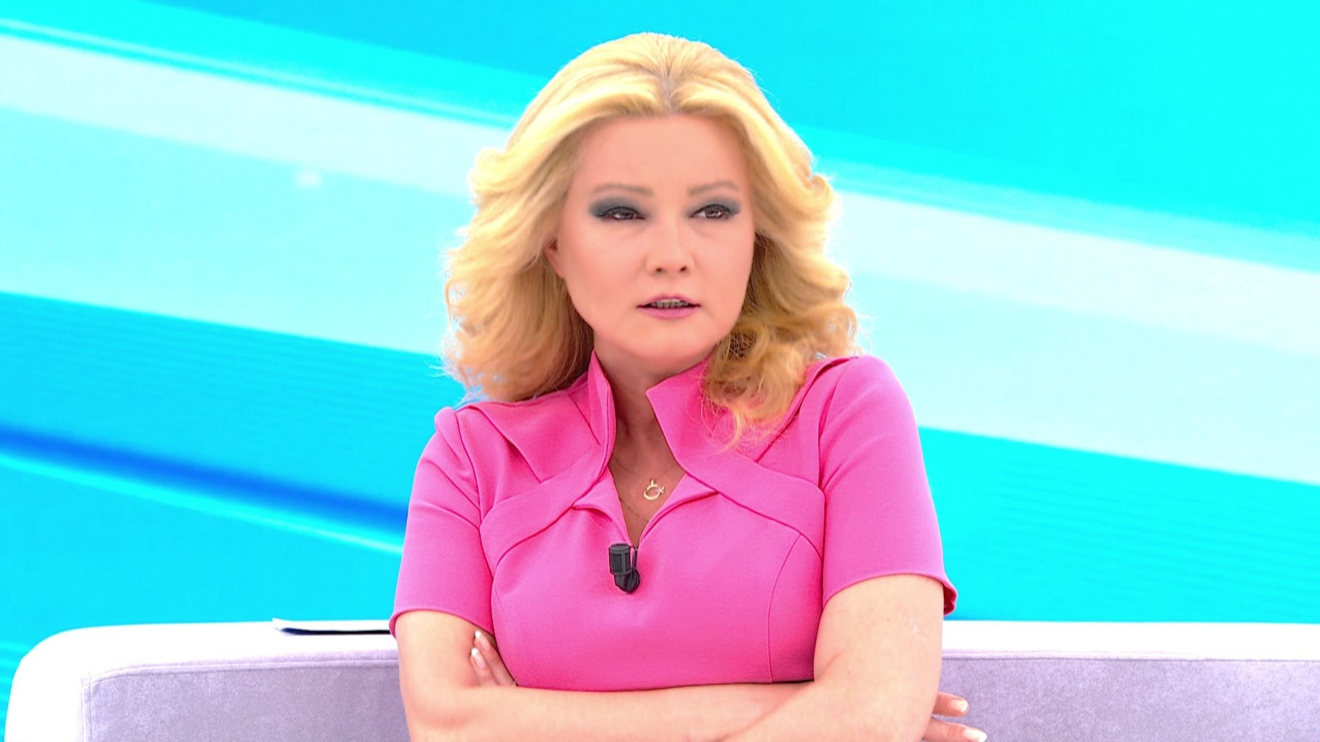 "Sen nasıl annesin?"