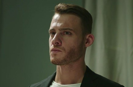 Bu Şehir Arkandan Gelecek