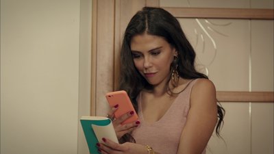 İpek’in defteri Nazlı’nın elinde