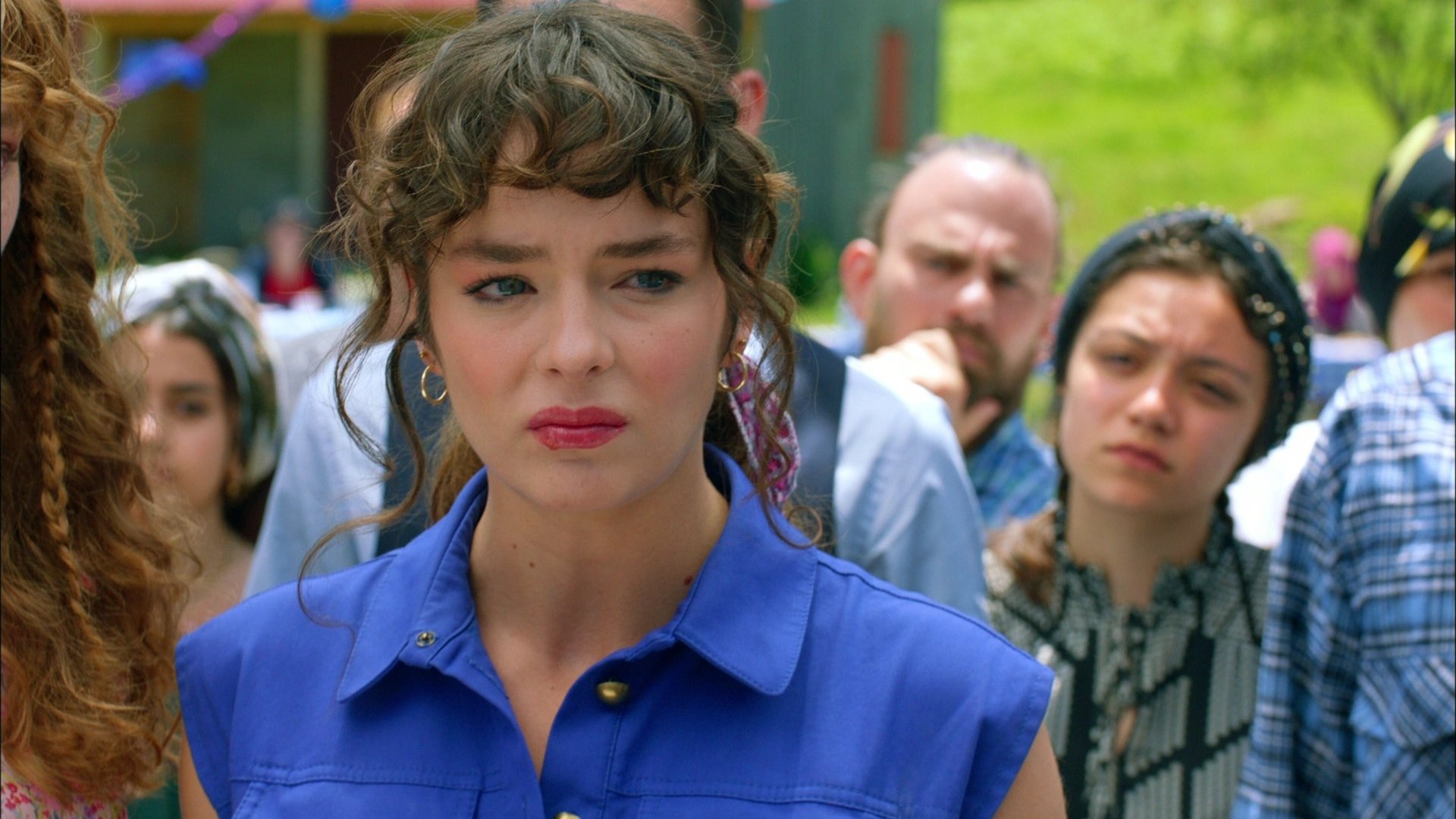 Vermem Seni Ellere'de düğün telaşı