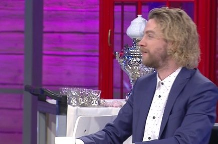 Masataka ve Robbie çay kültürlerini anlatıyor