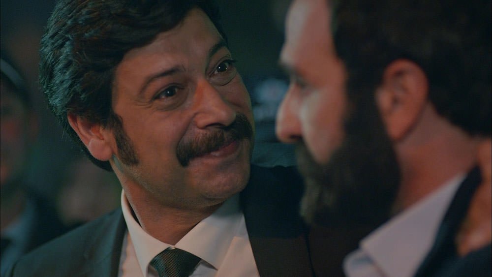 Kertenkele 27. bölüm replik galerisi