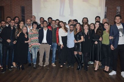 Kehribar'ı tüm ekip birlikte izledi