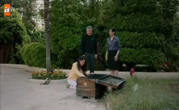 Ayşen’in sandığı kül oldu!