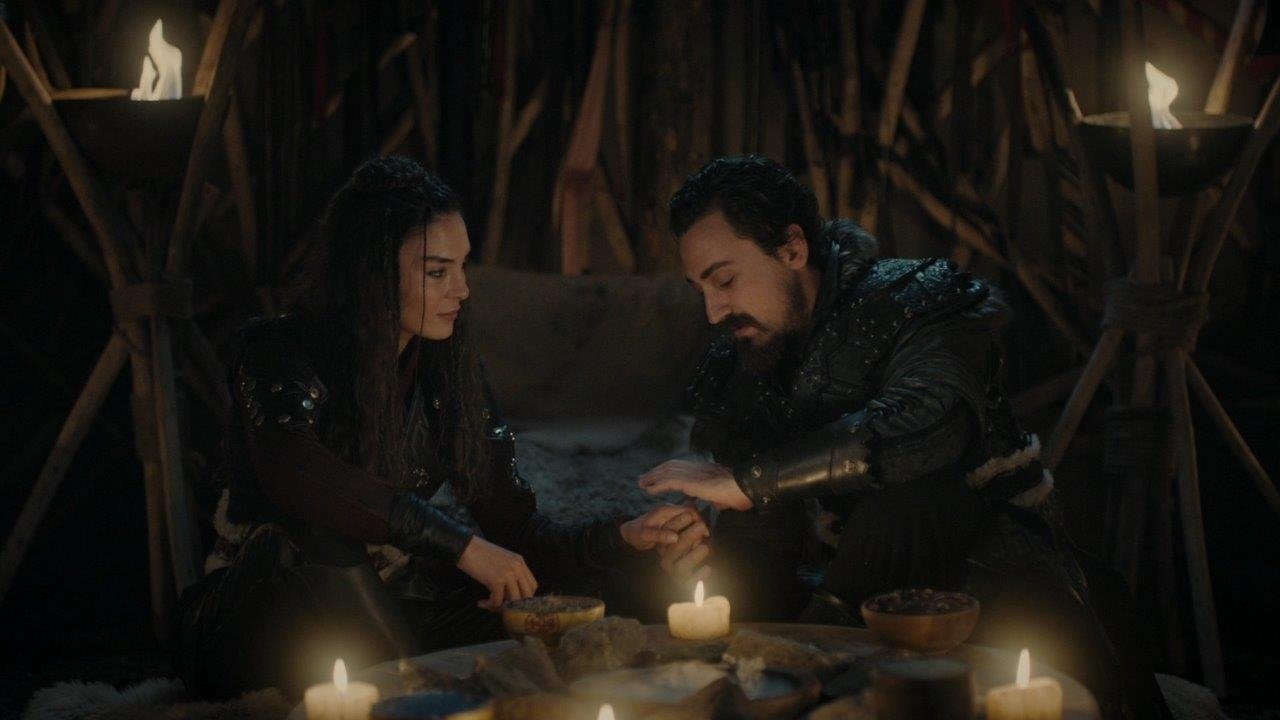 Akkız ve Batuga savaş meydanında!