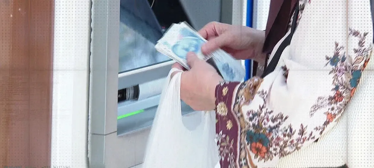En düşük emekli maaşı 23 552 lira oldu