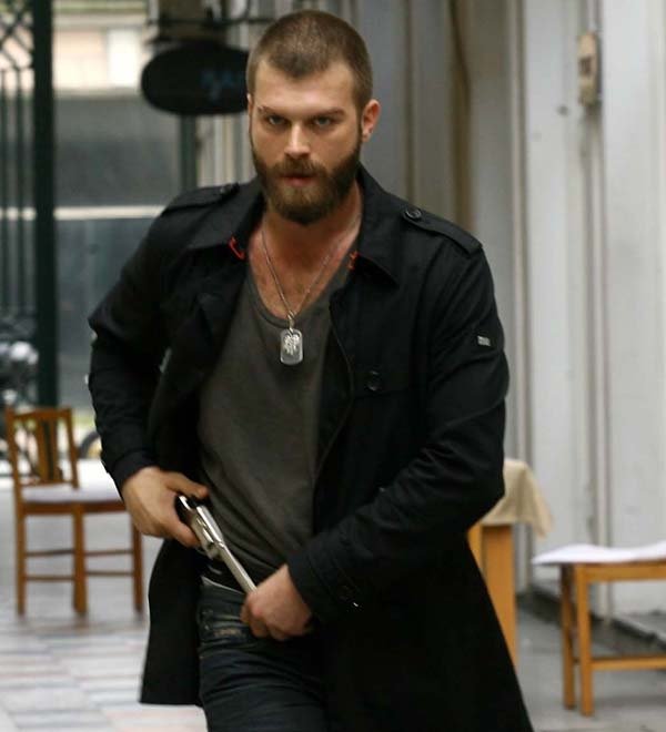 Sekiz (Kıvanç Tatlıtuğ)