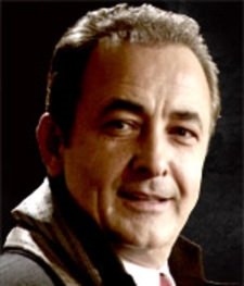 Mehmet Aslantuğ