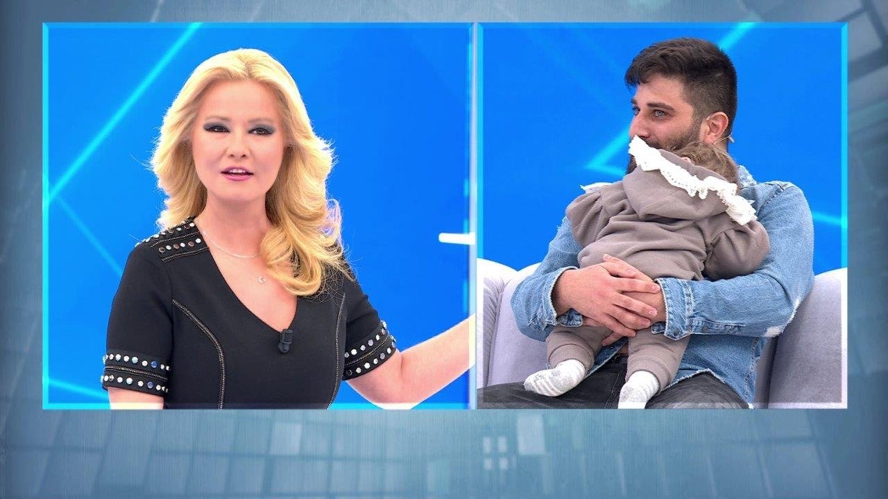 Bebeğine 'kardeşim' diyen bir anne...